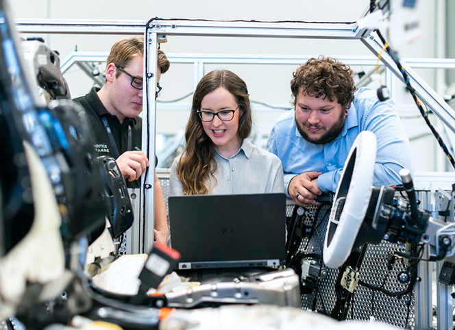 哪些行業使用 德國Noonee工業外骨骼？